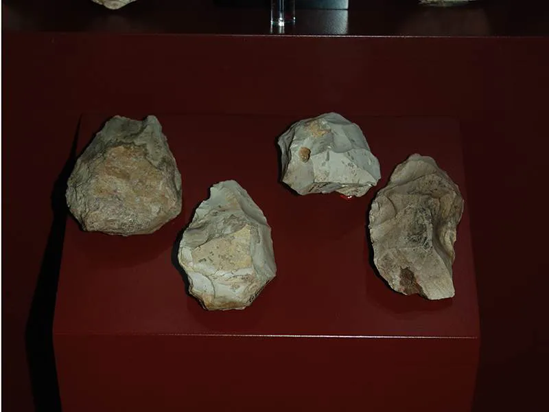 Acheulian handaxes (Lucena Archaeological Museum)