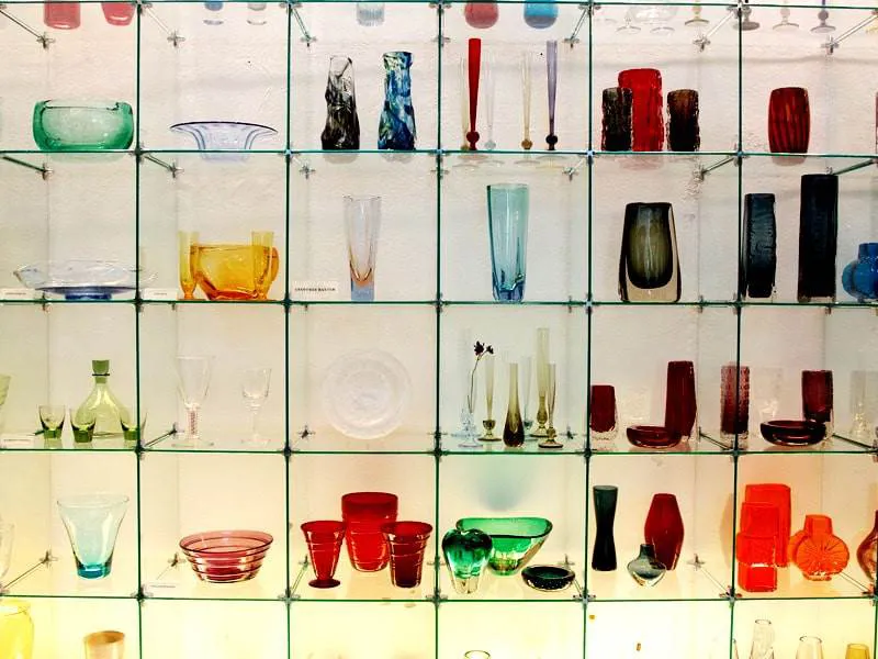 Glass Display