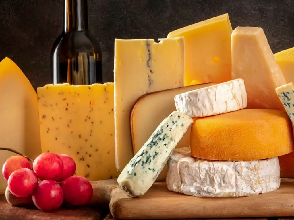 There are 26 cheeses certified as denominaciones de origen protegidas ...