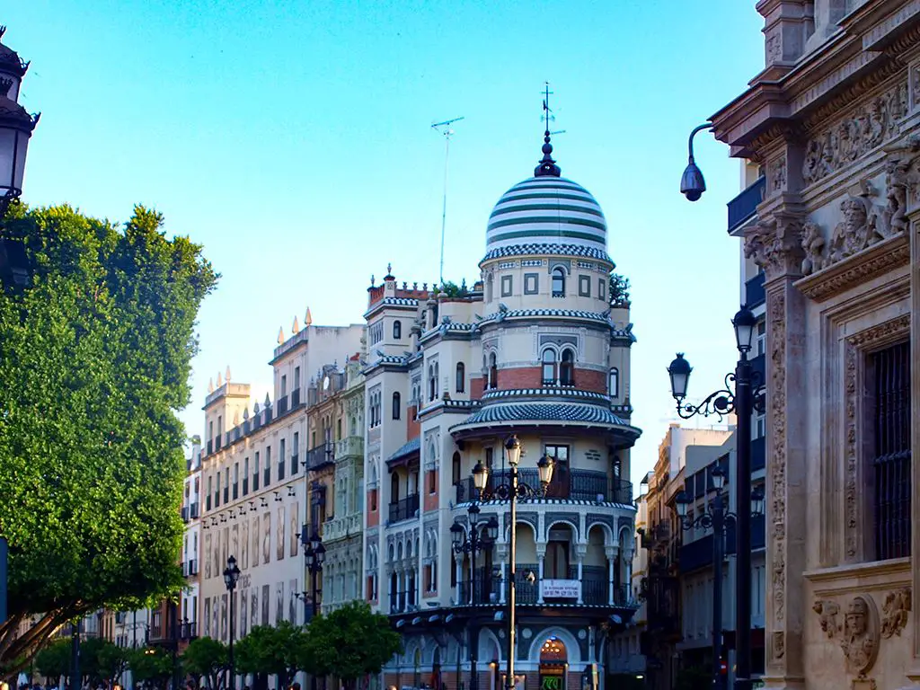 Historical Guide to Seville City