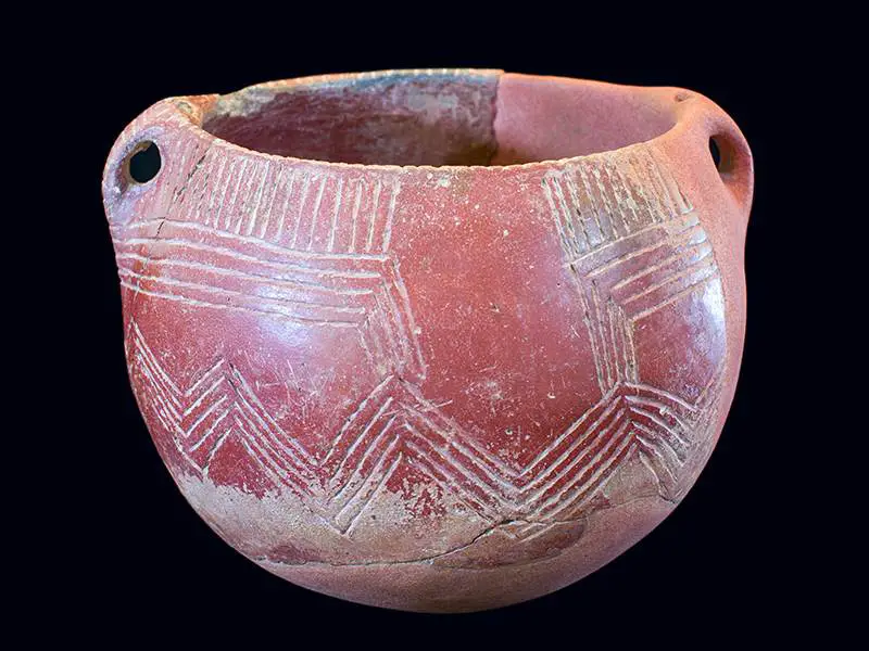 Ceramic pot grave goods