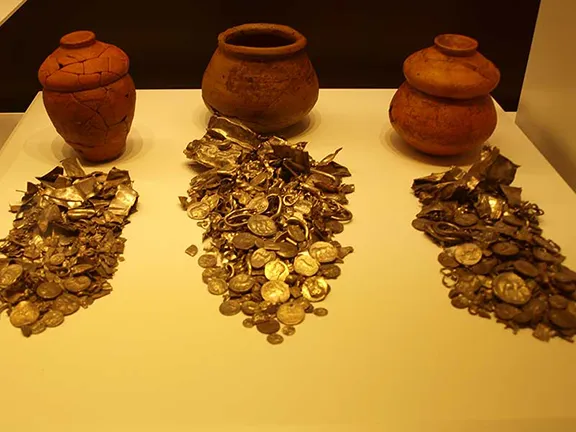 3rd century BC hoard found at Cerro Colorado  - Museum of Malaga