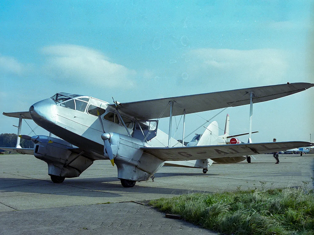 DH 89 De Havilland Dragon Rapide