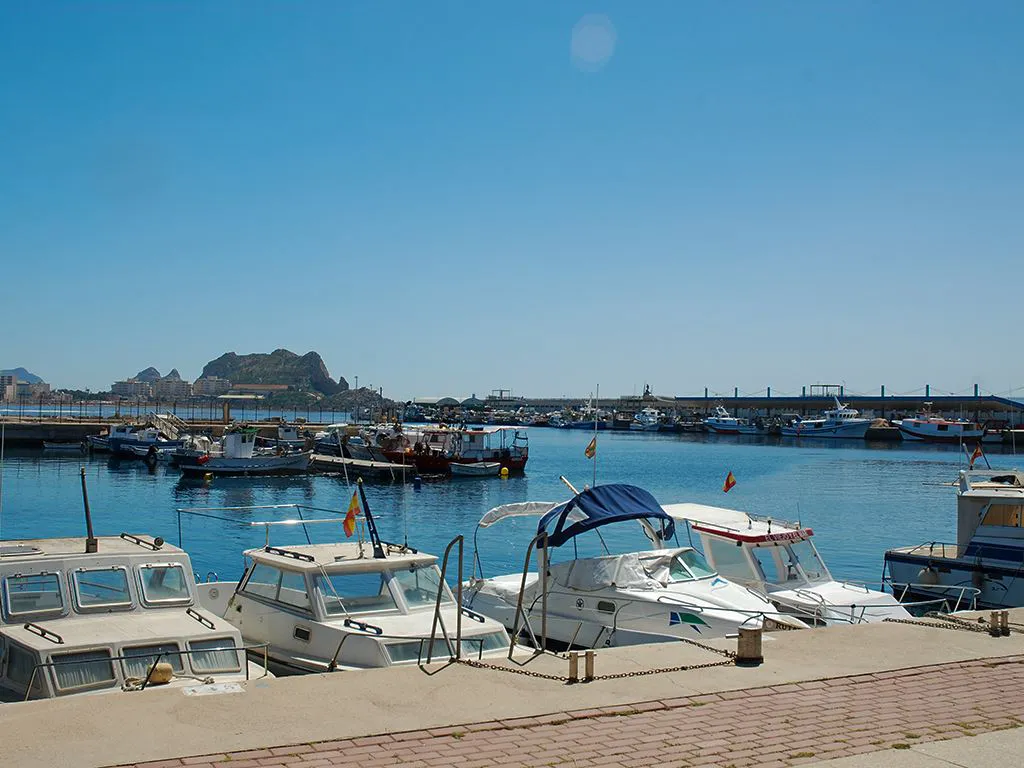 Aguilas port